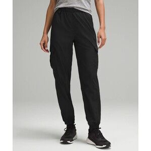 Lightweight Cargo Mid-Rise Hiking Pant Size MEDIUM Black Asia Fit
